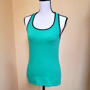 Old Navy Women's Racerback Workout Tank -M
